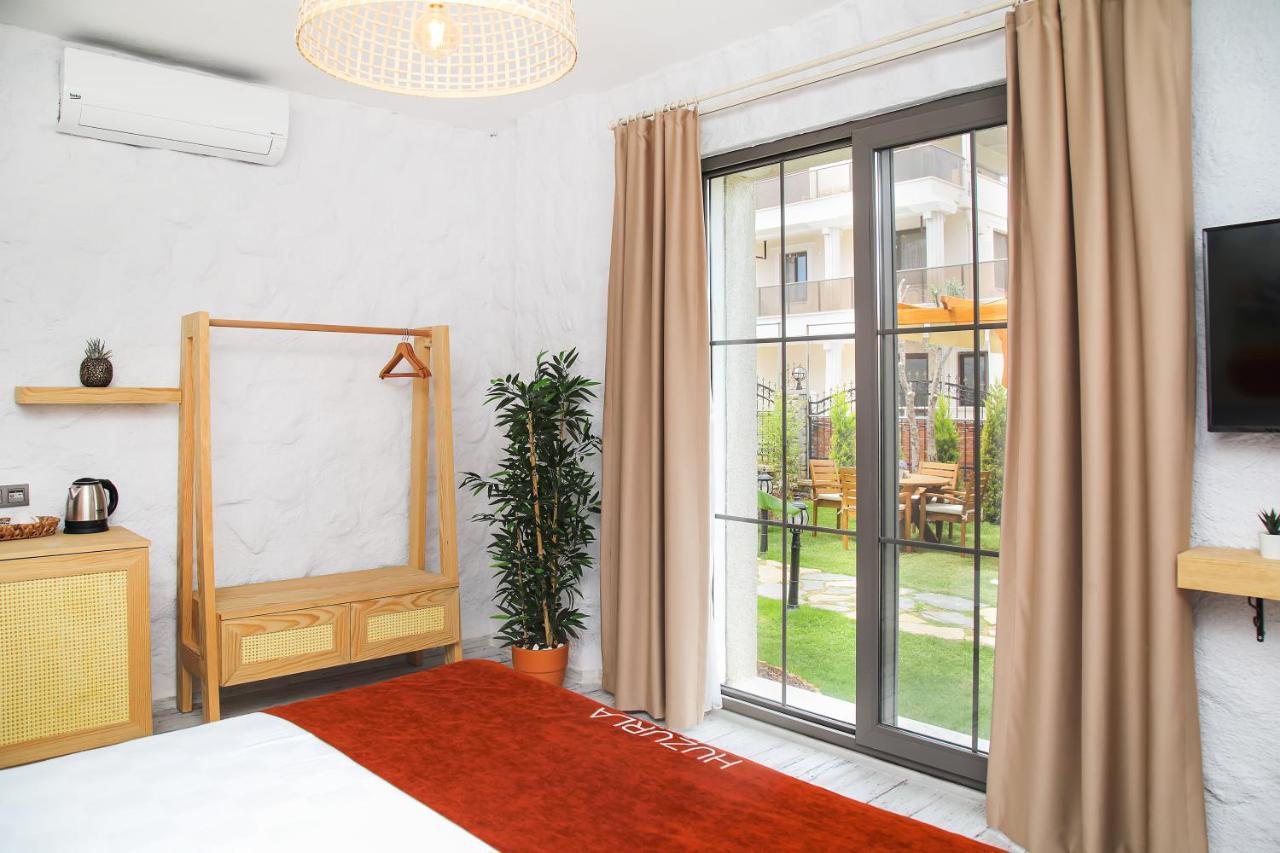 Huzurla Otel Измир Экстерьер фото