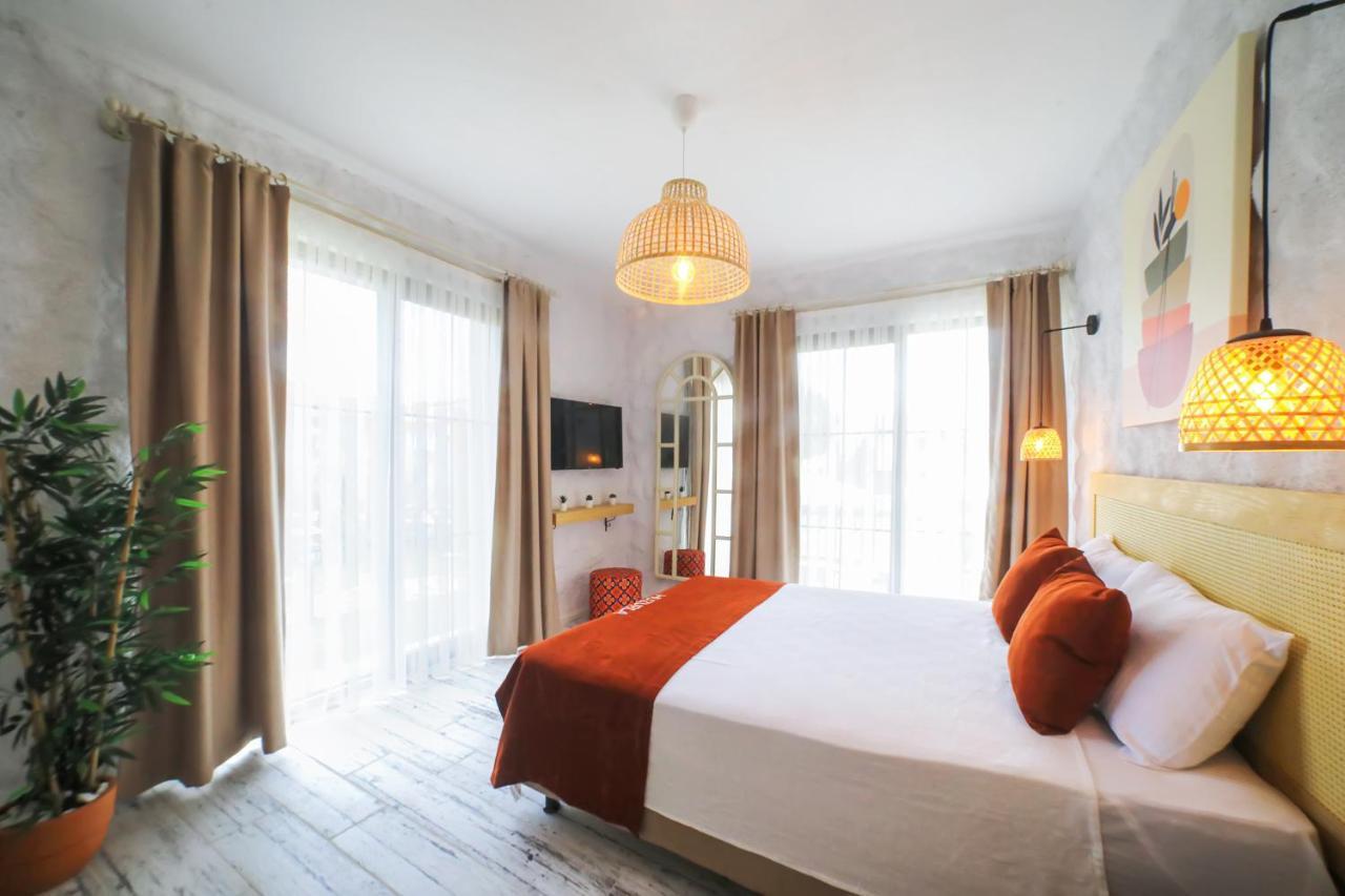 Huzurla Otel Измир Экстерьер фото