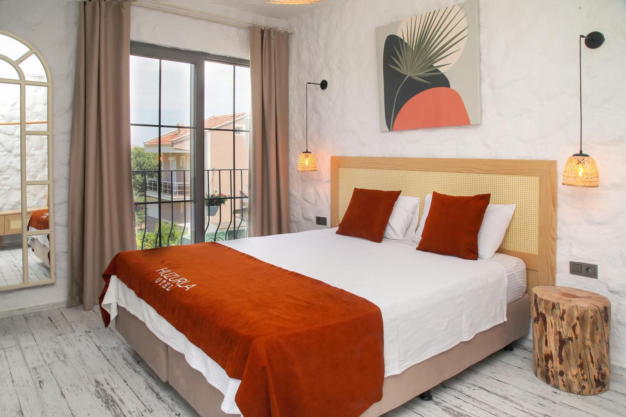 Huzurla Otel Измир Экстерьер фото